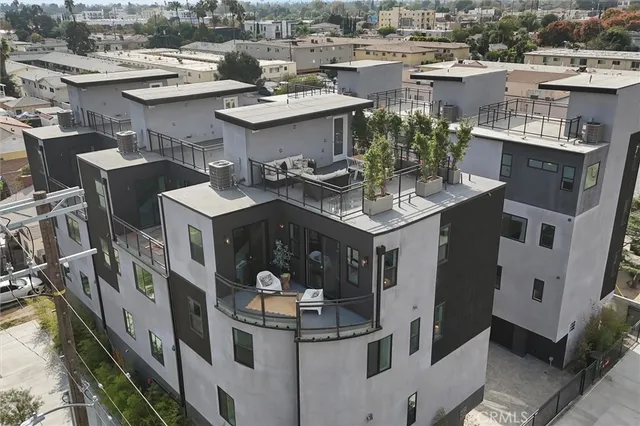 $1,249,000 | 6059 North Tujunga Avenue, North Hollywood, CA 91606