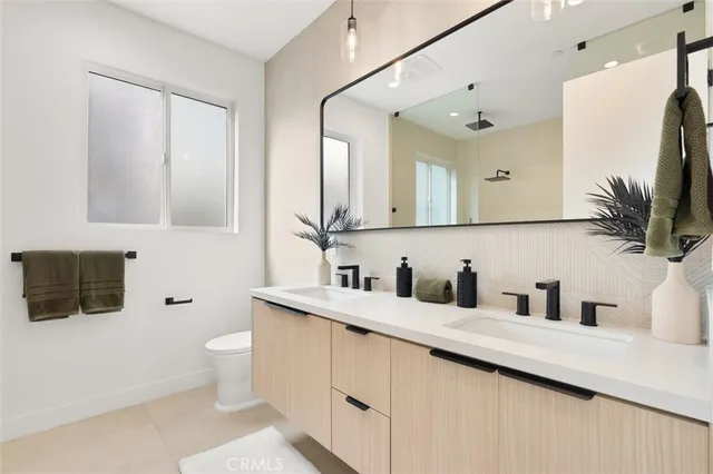 $1,249,000 | 6059 North Tujunga Avenue, North Hollywood, CA 91606