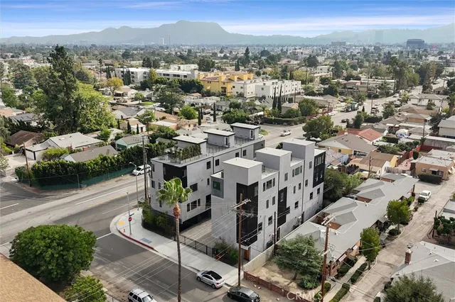 $1,249,000 | 6059 North Tujunga Avenue, North Hollywood, CA 91606