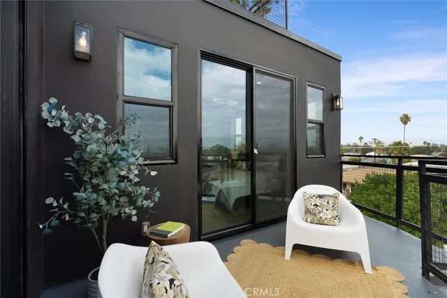 $1,249,000 | 6059 North Tujunga Avenue, North Hollywood, CA 91606