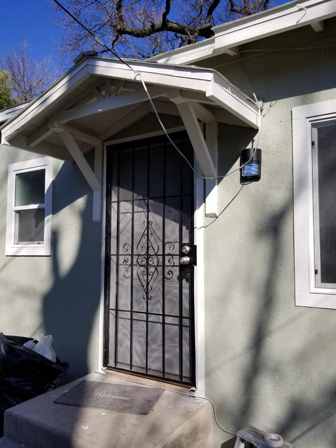 618 J Street Modesto, CA 95354 - Photo 12 of 38 a view of a car garage