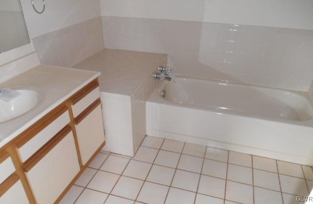 1286 Forest Road Whitehall, PA 18052 - Photo 6 of 13 Gallery Image 6