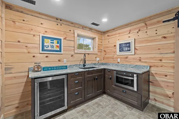 $2,590,000 | 40308 Due E Road, Avon, NC 27915