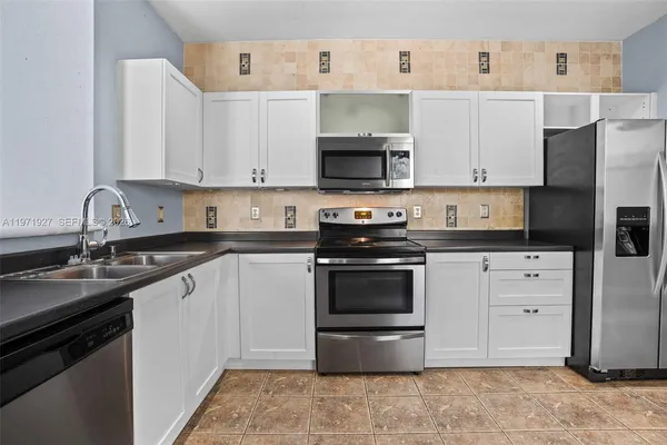 $3,650 | 2167 Hacienda Terrace, Unit 2167, Weston, FL 33327