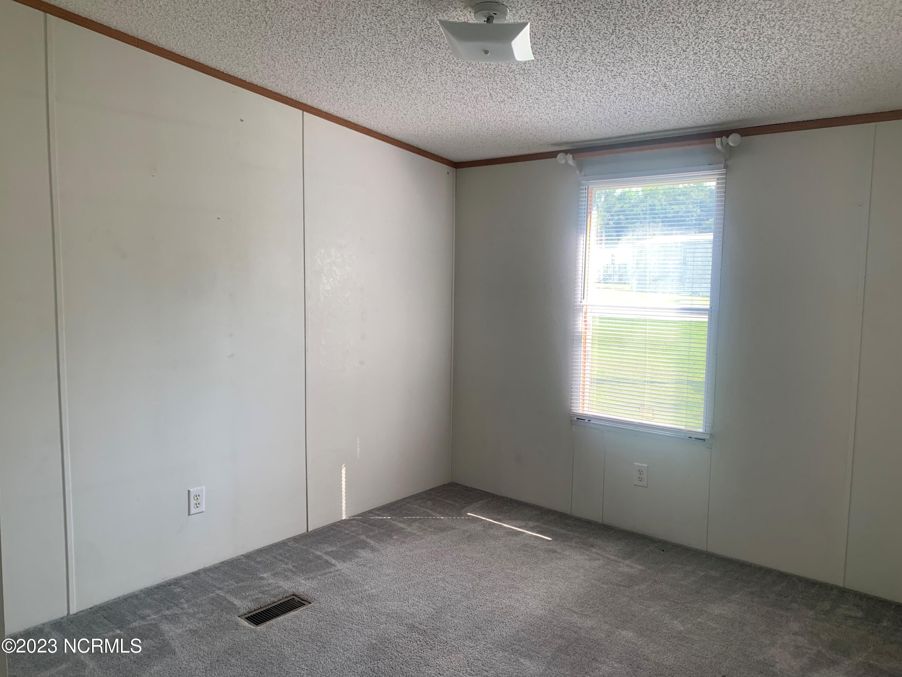 1333 Blue Creek Road, Unit 62 Jacksonville, NC 28540 - Photo 14 of 20 bedroom