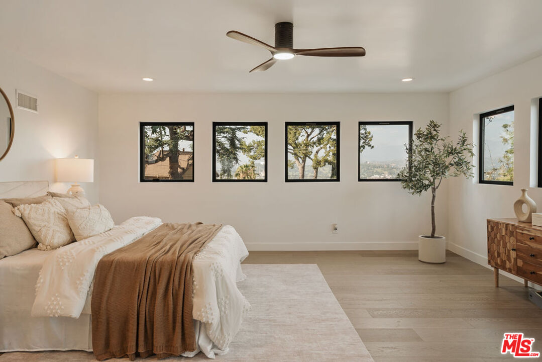 2474 Silver Ridge Avenue Los Angeles, CA 90039 - Photo 22 of 57