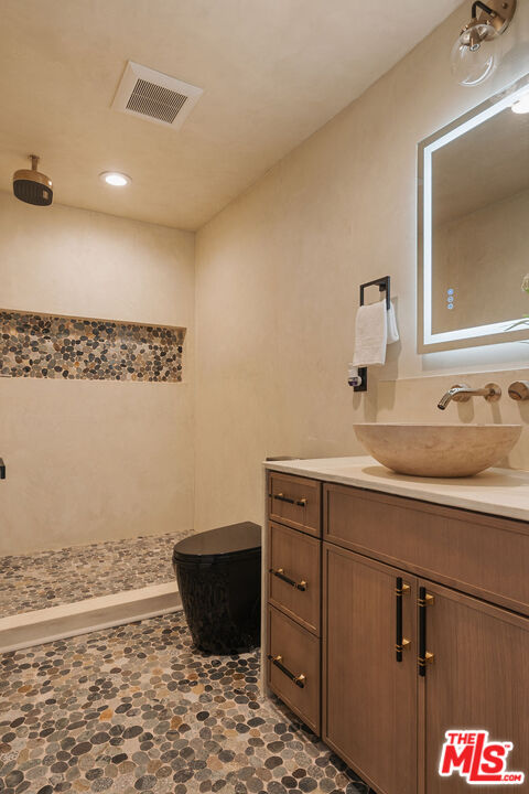 2474 Silver Ridge Avenue Los Angeles, CA 90039 - Photo 26 of 56