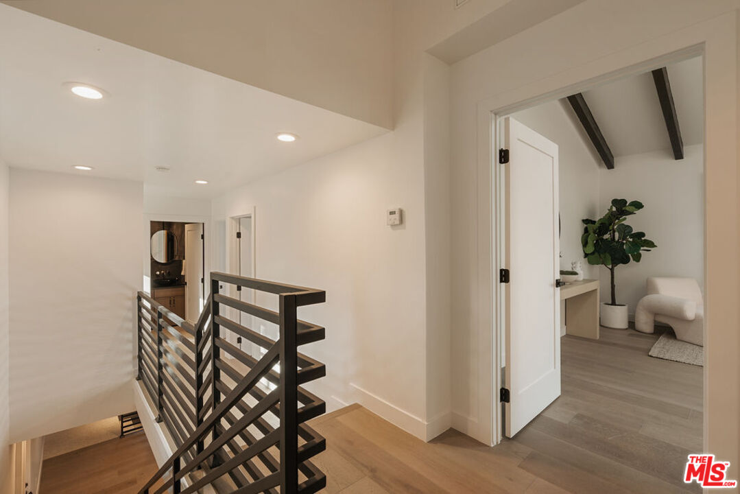2474 Silver Ridge Avenue Los Angeles, CA 90039 - Photo 31 of 56