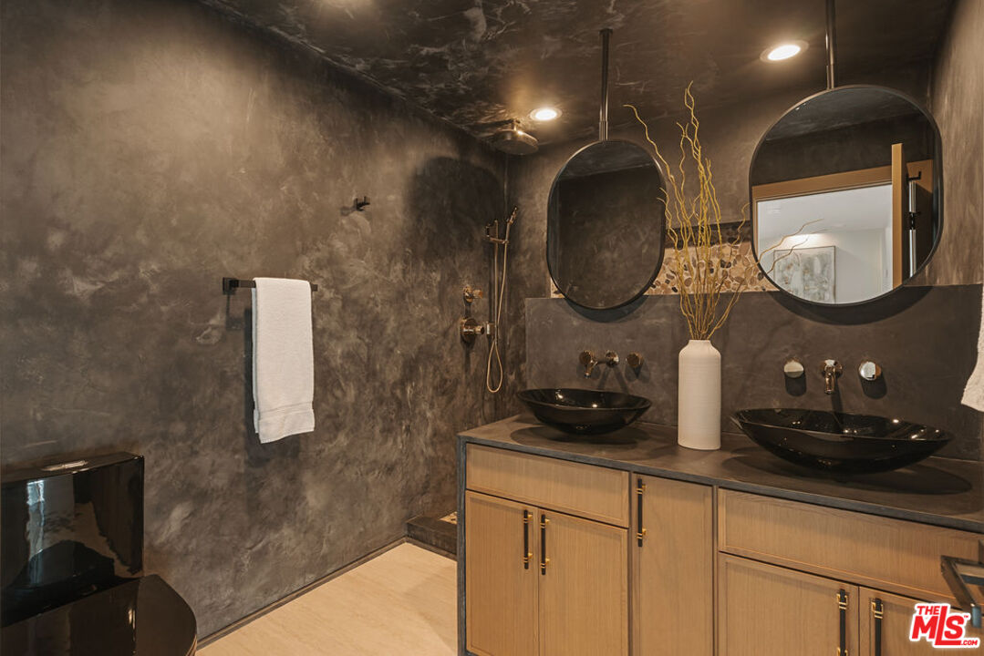 2474 Silver Ridge Avenue Los Angeles, CA 90039 - Photo 45 of 56