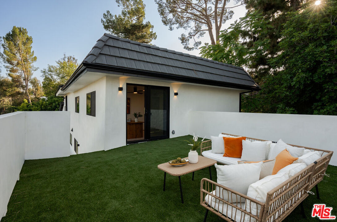 2474 Silver Ridge Avenue Los Angeles, CA 90039 - Photo 50 of 56