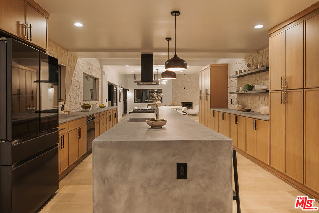 2474 Silver Ridge Avenue Los Angeles, CA 90039 - Photo 7 of 56