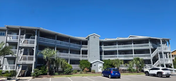 $1,750 | 400 Virginia Avenue, Unit 305D, Carolina Beach, NC 28428