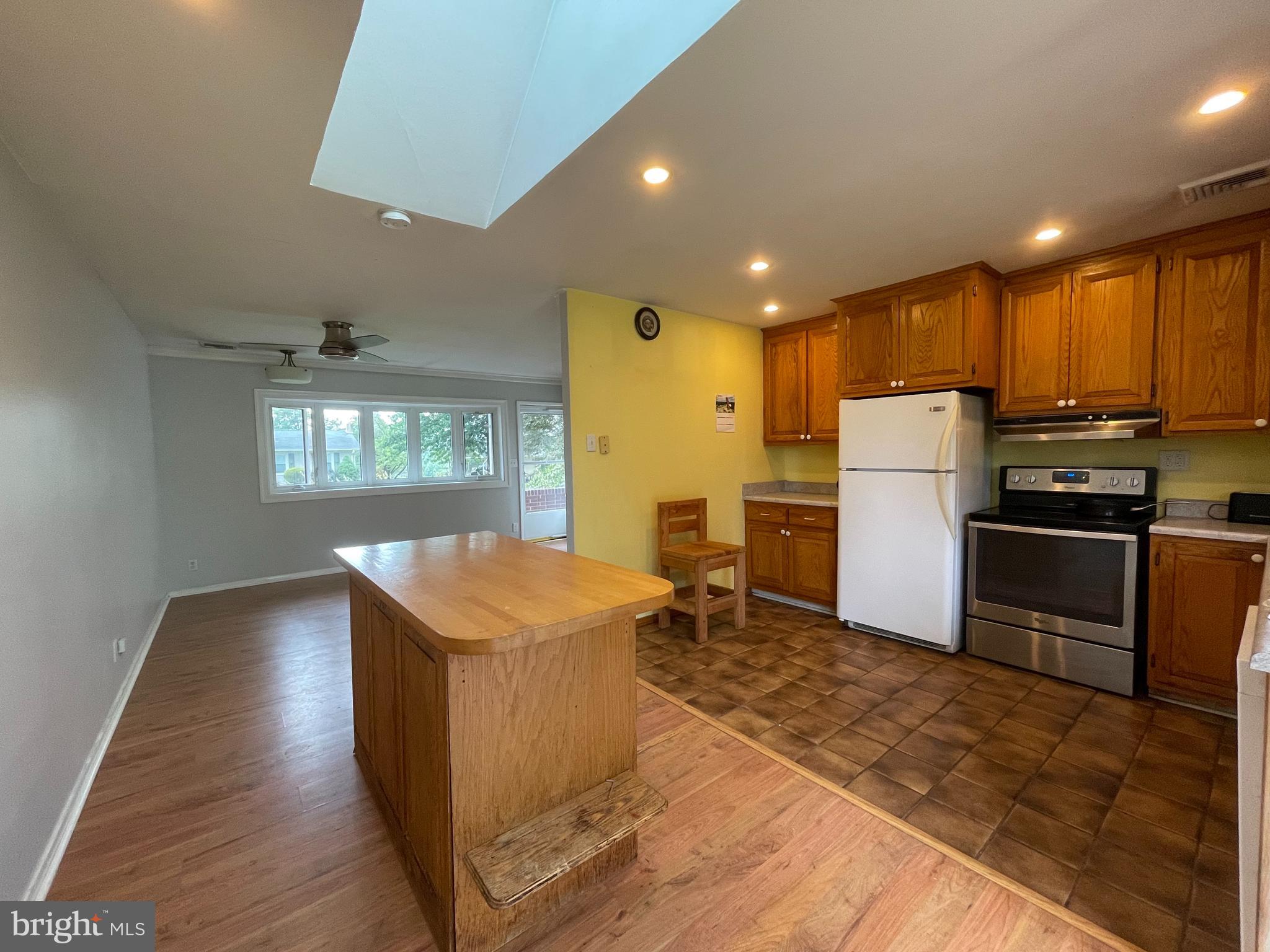 13 Chartwell Road West Grove, PA 19390 - Photo 5 of 11 Kitchen