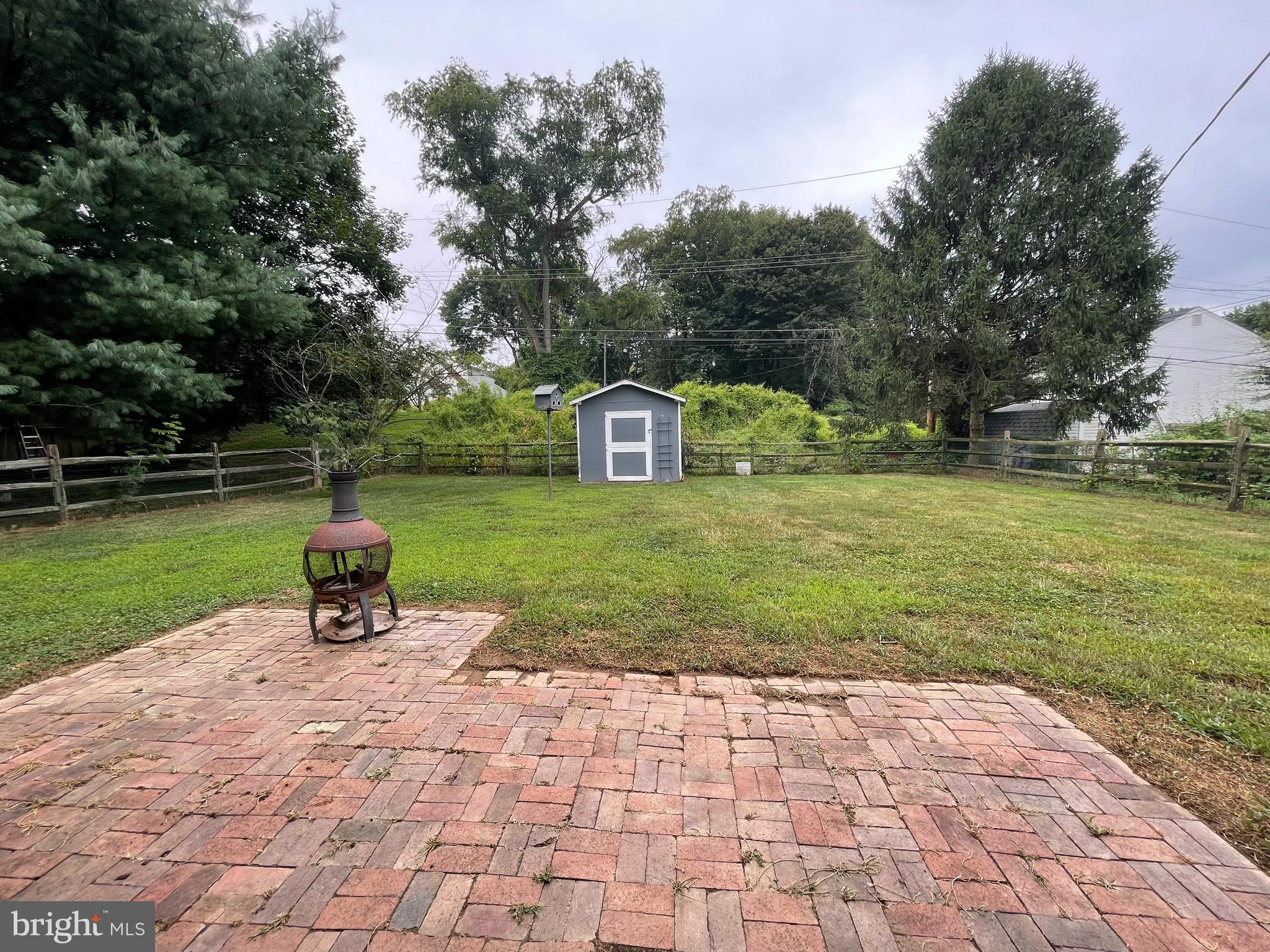 13 Chartwell Road West Grove, PA 19390 - Photo 9 of 11 Back patio