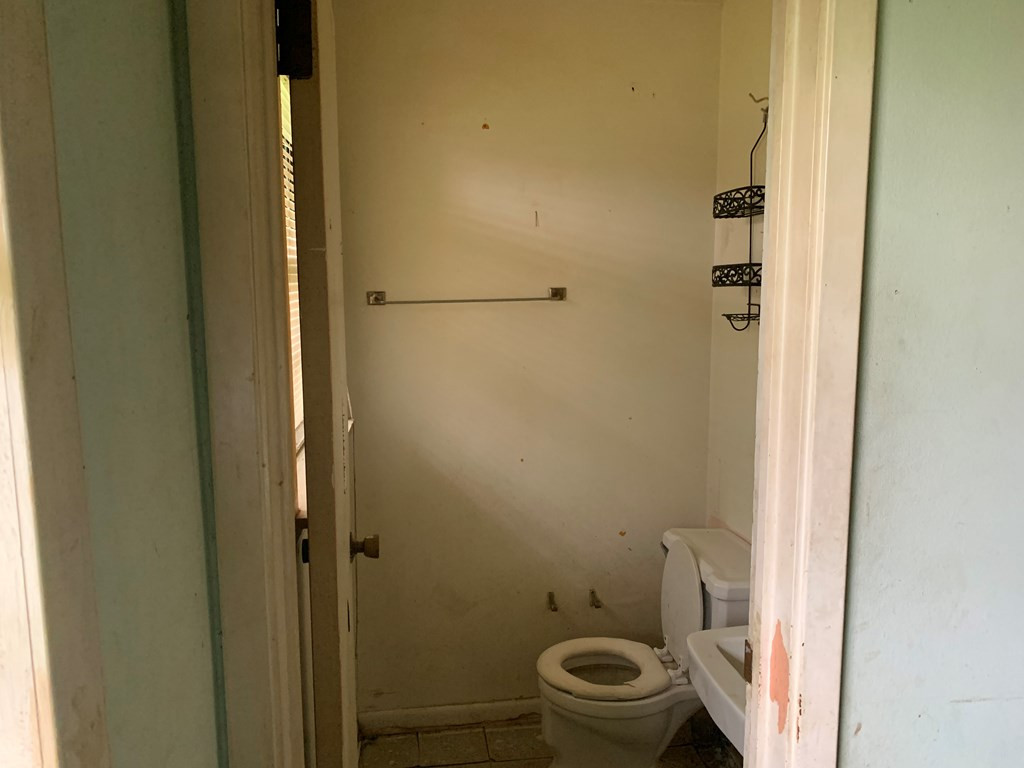 20 Myrtle Drive Natchez, MS 39120 - Photo 7 of 10 Photo 7