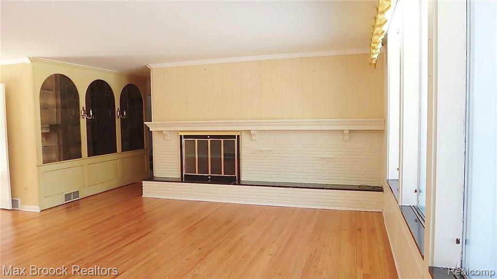 295 Cloverly Road Grosse Pointe Farms, MI 48236 - Photo 10 of 40