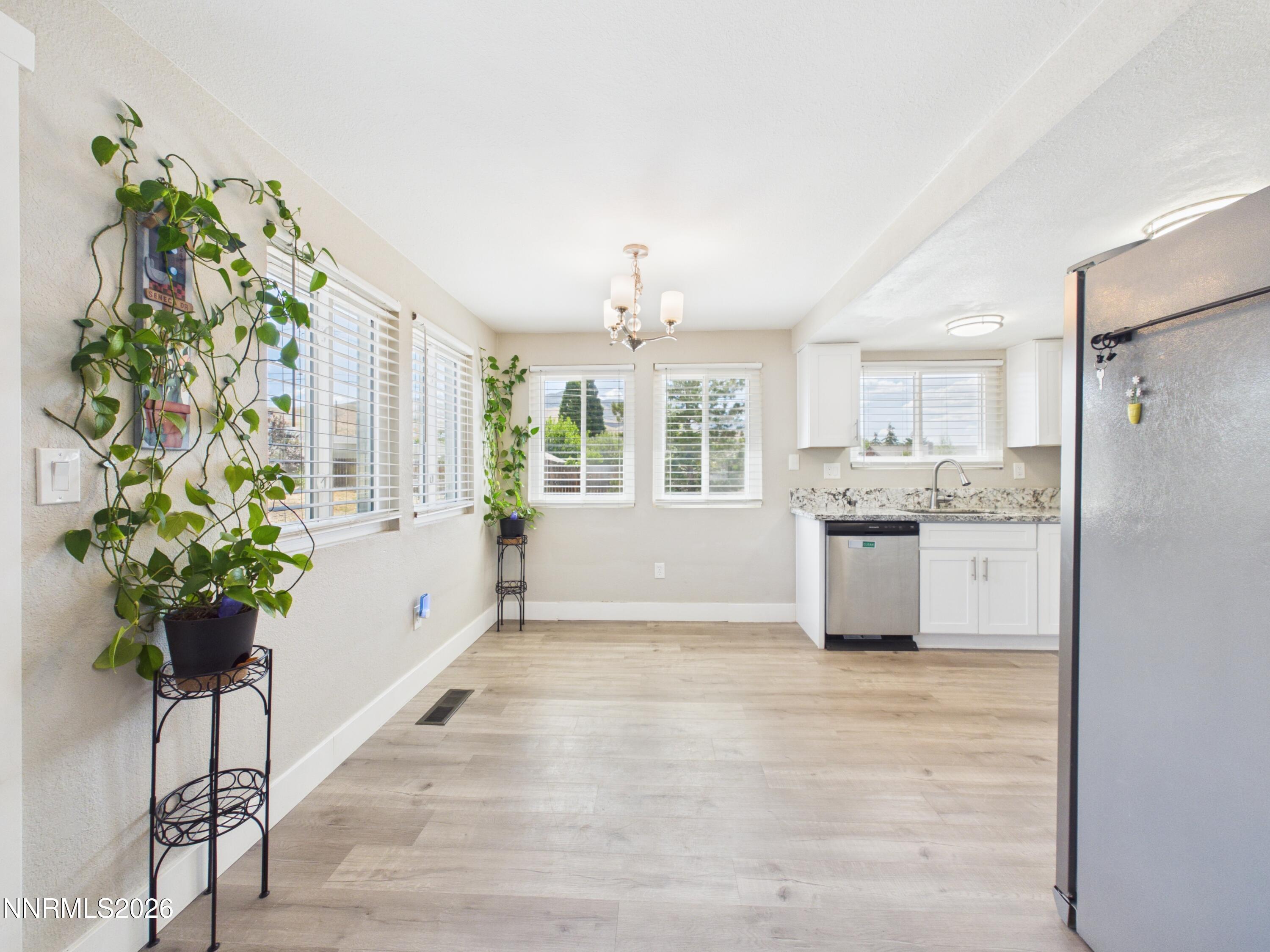 2425 Seneca Drive Reno, NV 89506 - Photo 20 of 31 dining rm 1
