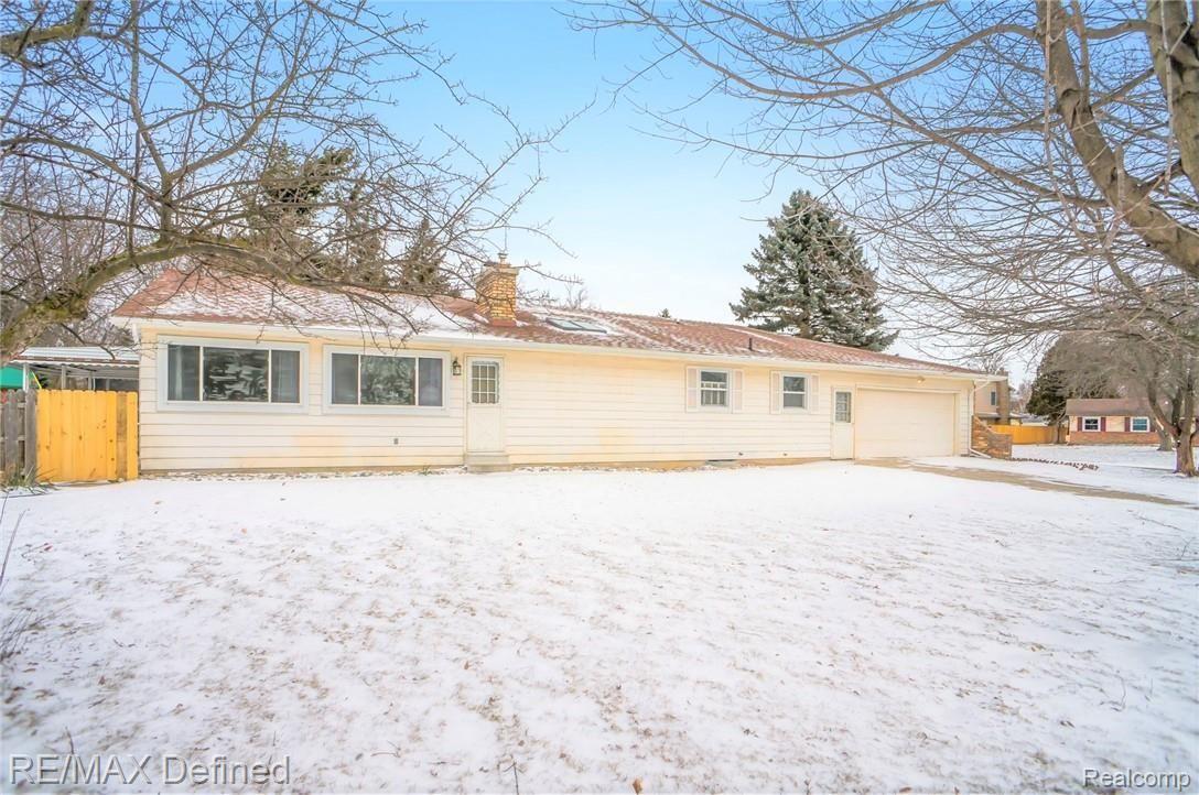 5067 North Georgetown Road Grand Blanc, MI 48439 - Photo 2 of 29 g pic 3.jpg