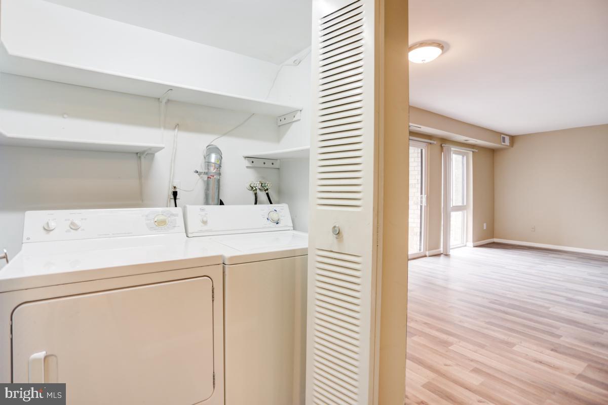 6139 Edsall Road, Unit I Alexandria, VA 22304 - Photo 23 of 26 Side by side washer and dryer