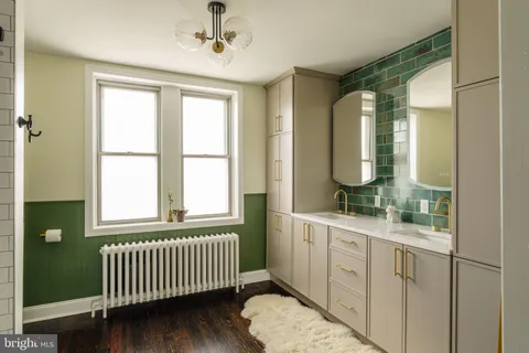 $769,000 | 705 Manton Street, Philadelphia, PA 19147