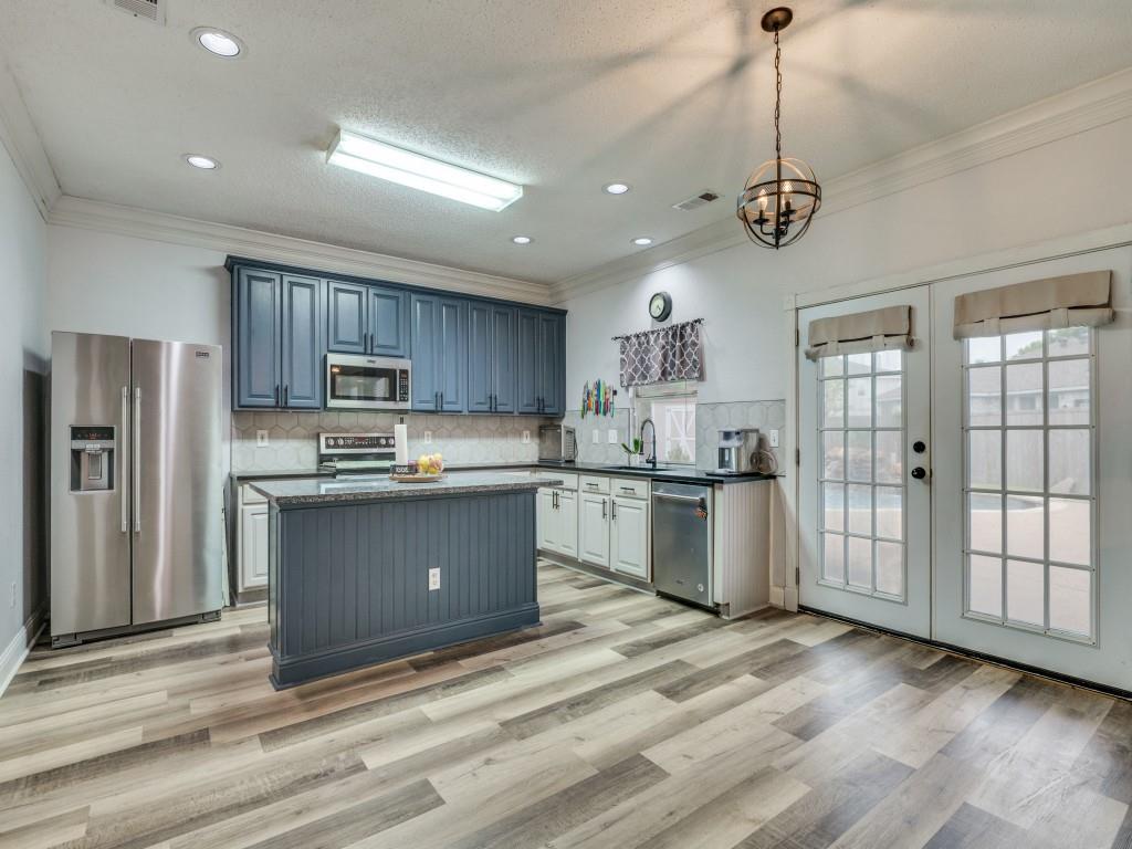 13628 Cherokee Ranch Road Fort Worth, TX 76262 - Photo 14 of 38 LVP floors