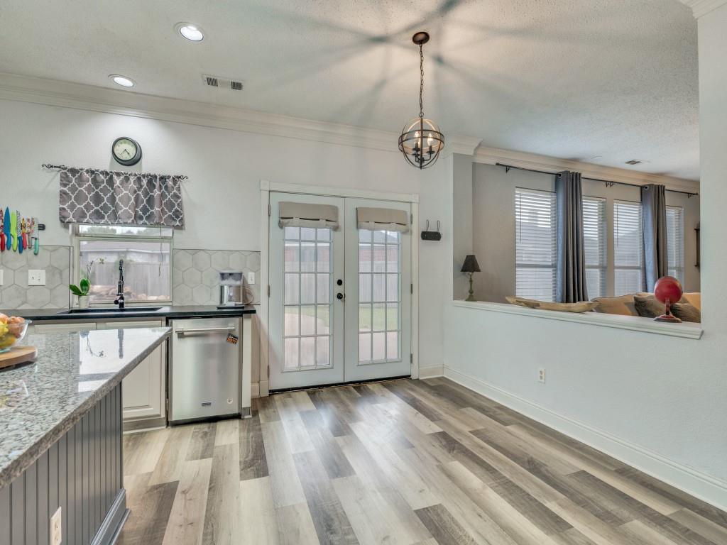 13628 Cherokee Ranch Road Fort Worth, TX 76262 - Photo 15 of 38