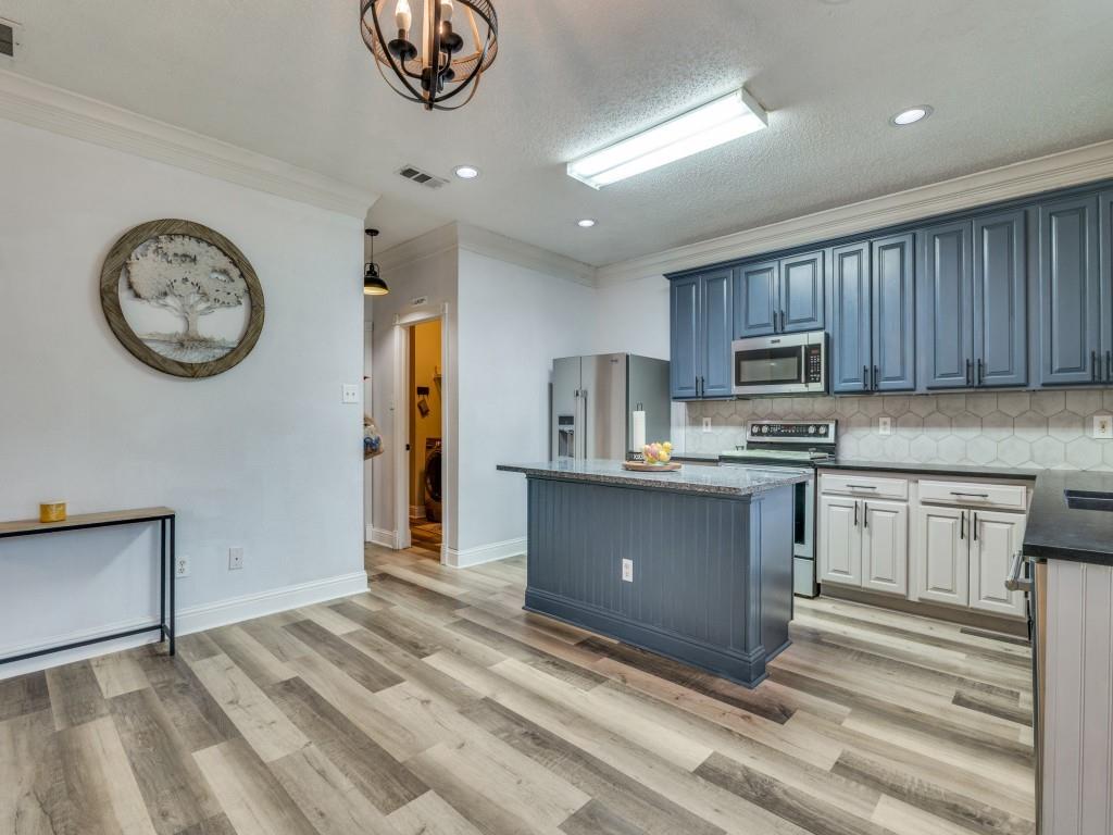 13628 Cherokee Ranch Road Fort Worth, TX 76262 - Photo 16 of 38