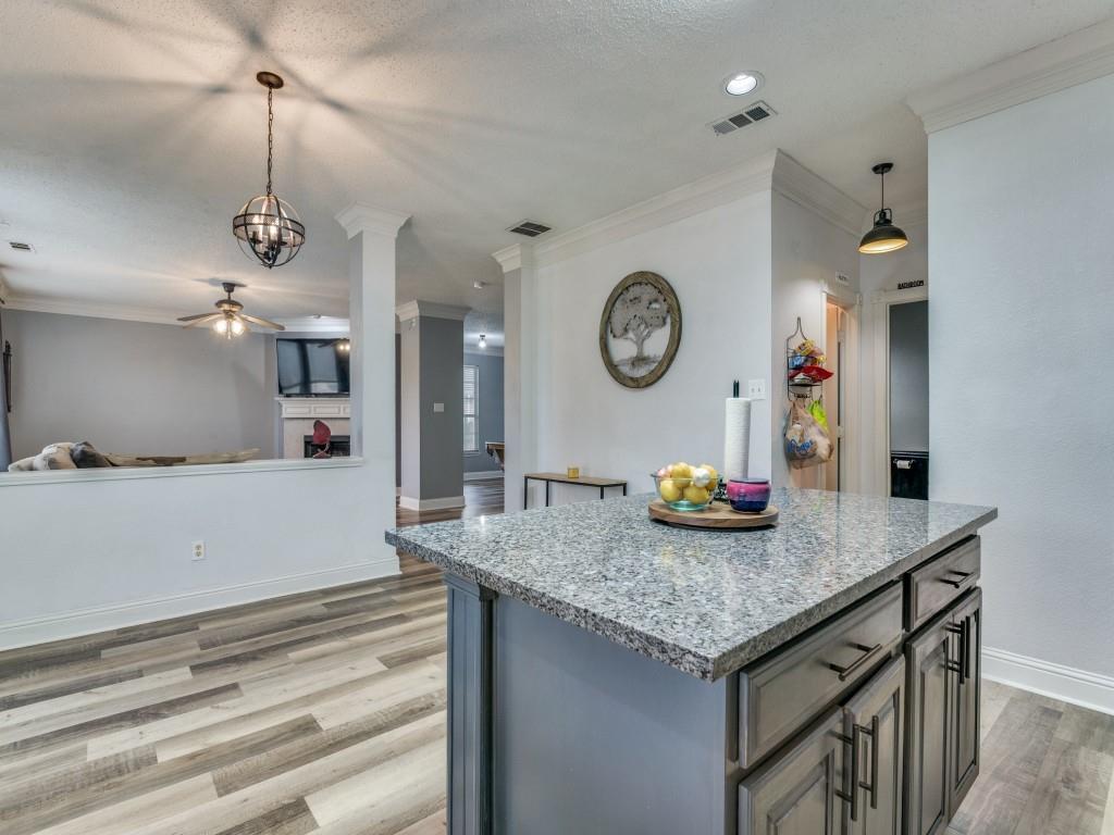 13628 Cherokee Ranch Road Fort Worth, TX 76262 - Photo 19 of 38