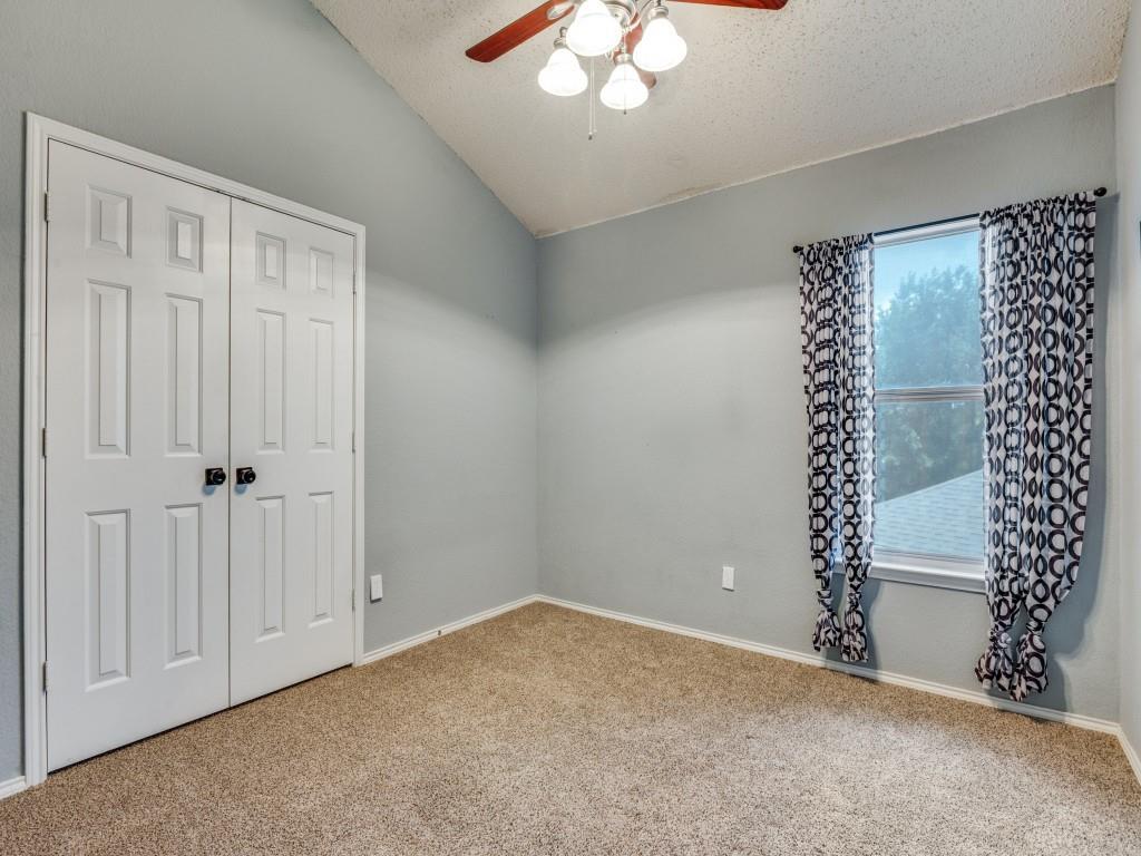 13628 Cherokee Ranch Road Fort Worth, TX 76262 - Photo 26 of 38