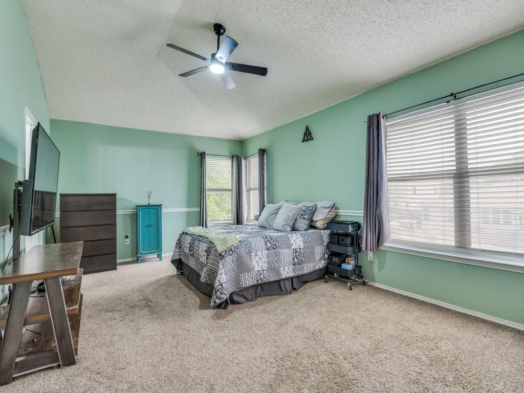 13628 Cherokee Ranch Road Fort Worth, TX 76262 - Photo 28 of 38