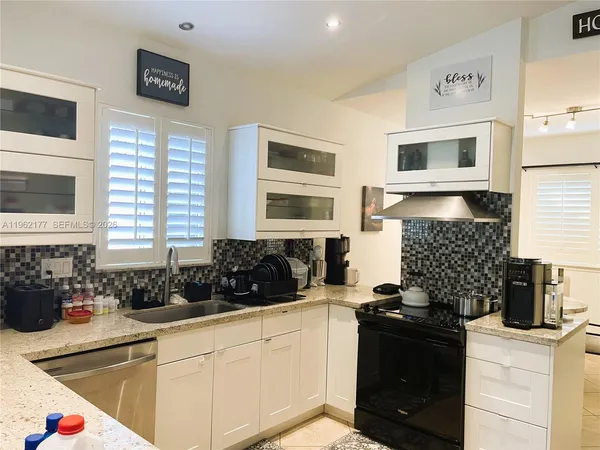 $779,999 | 29 Bass Avenue, Key Largo, FL 33037