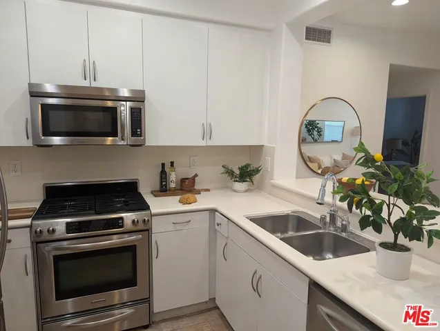 $4,495 | 7100 Playa Vista Drive, Unit 120, Playa Vista, CA 90094