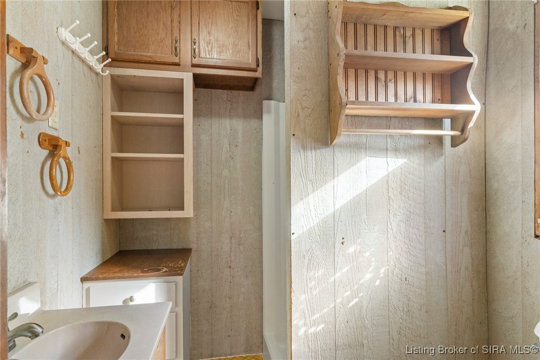 217 East Booe Road Austin, IN 47102 - Photo 10 of 24 Gallery Image 10