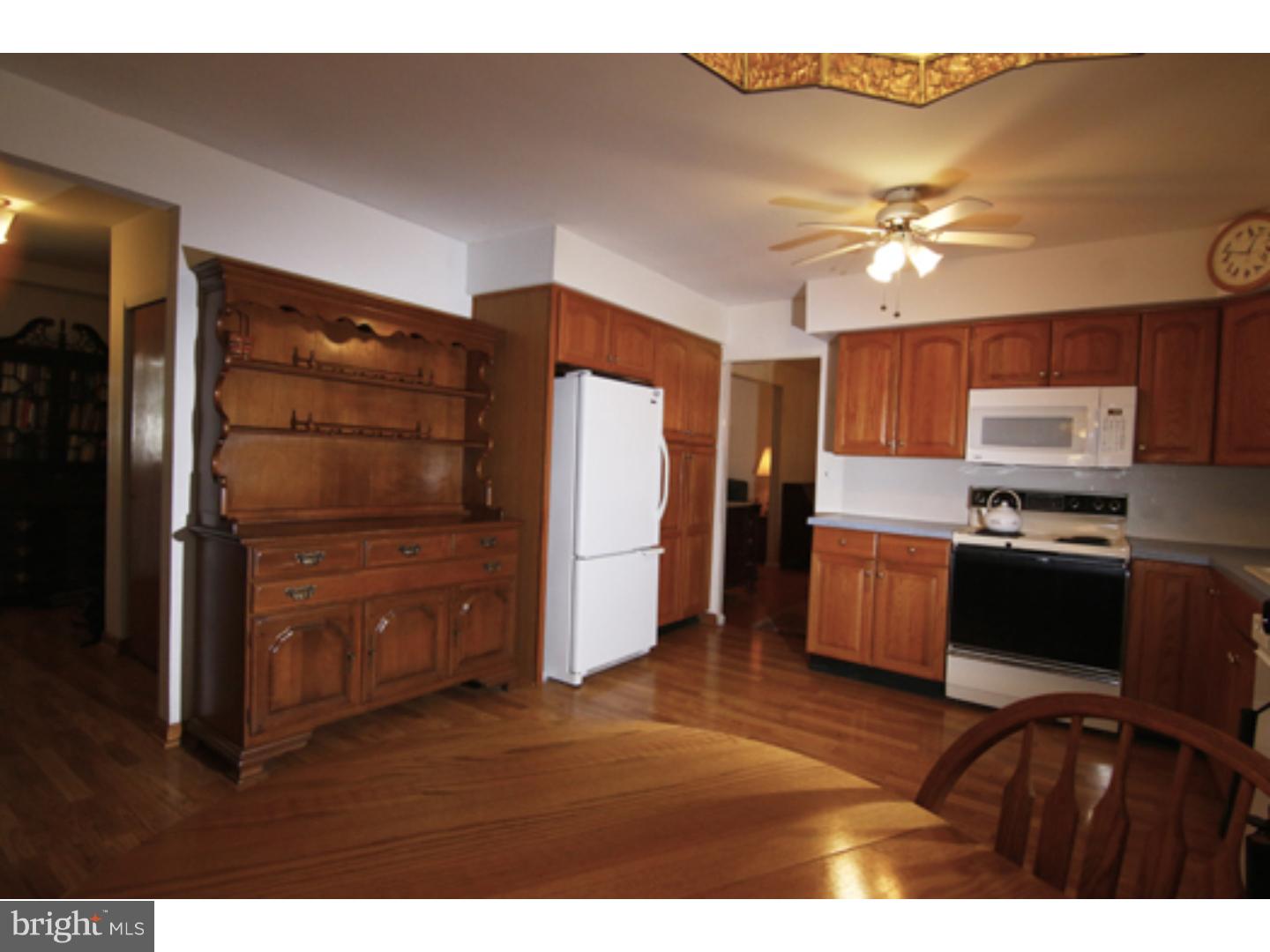 1208 Weber Road Warminster, PA 18974 - Photo 3 of 23 Kitchen
