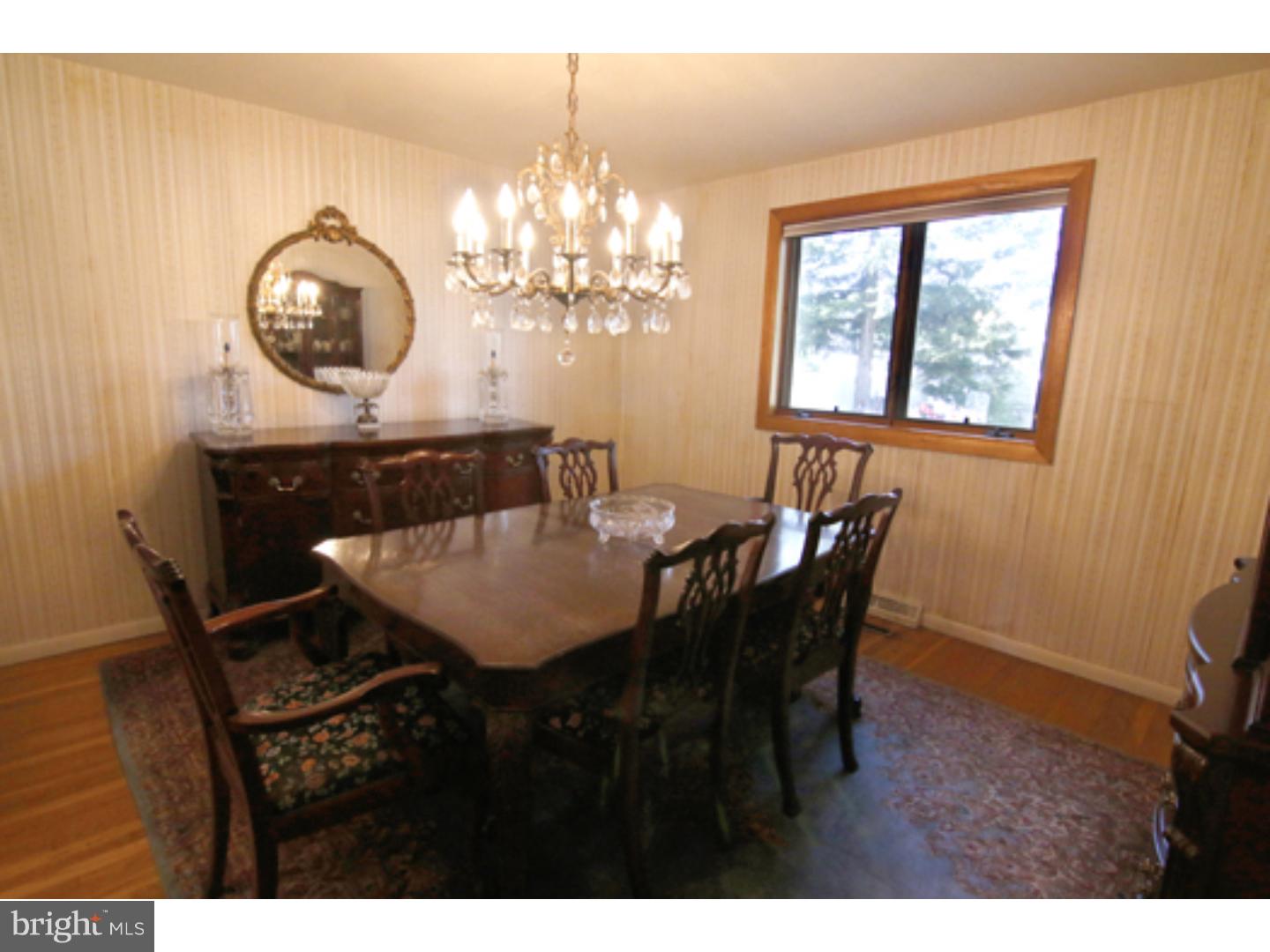 1208 Weber Road Warminster, PA 18974 - Photo 7 of 23 Dining Room