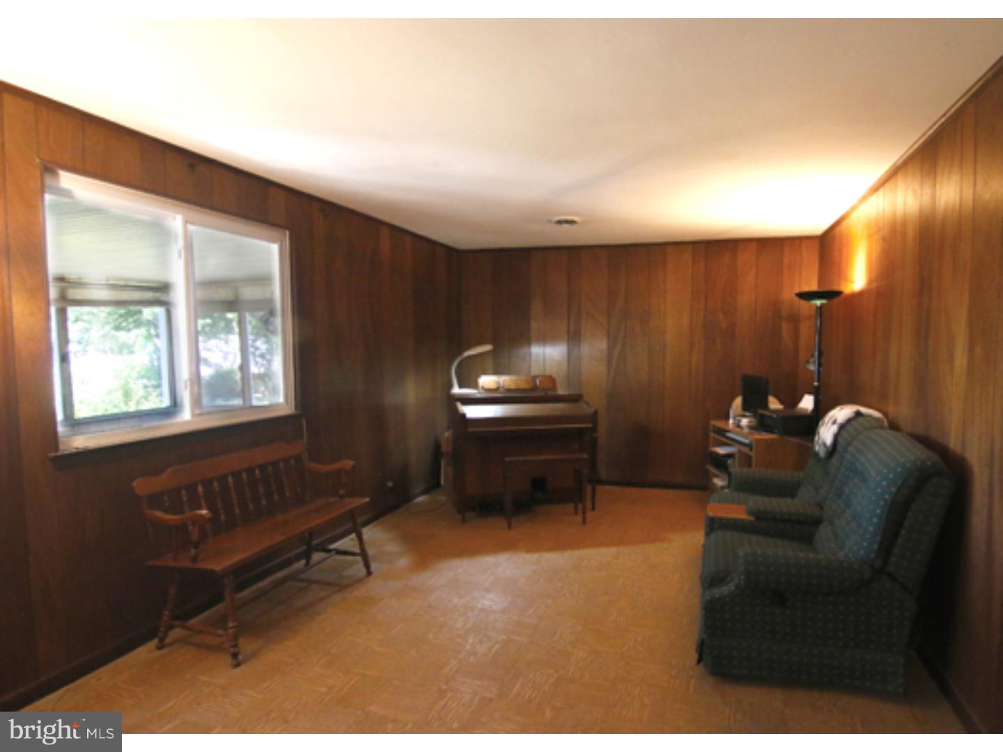 1208 Weber Road Warminster, PA 18974 - Photo 9 of 23 Family Room