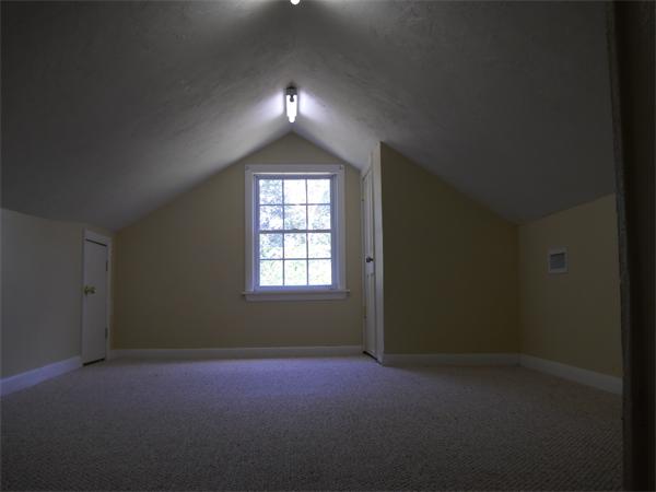 46 Carter Road Worcester, MA 01609 - Photo 8 of 11 Gallery Image 8