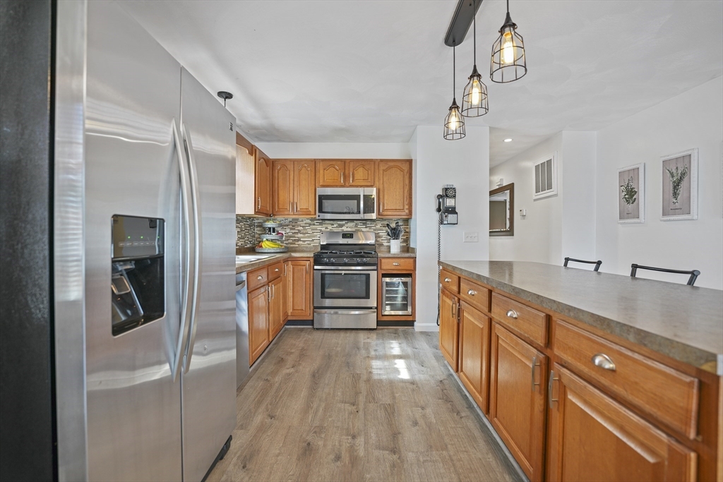 242 Tuttle Street Fall River, MA 02724 - Photo 11 of 27 Gallery Image 11