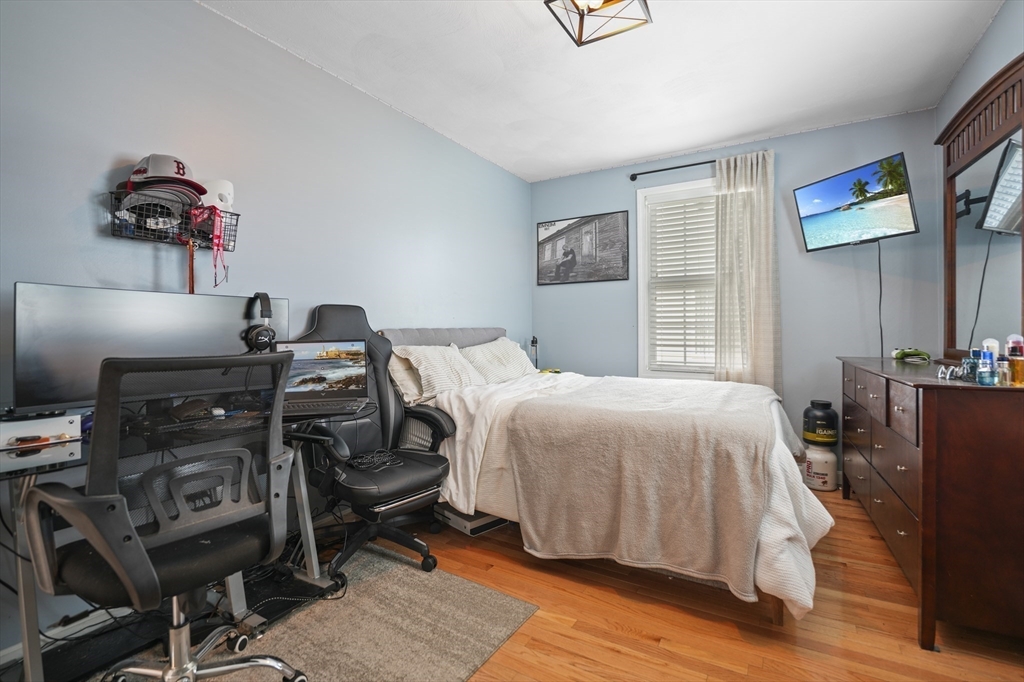 242 Tuttle Street Fall River, MA 02724 - Photo 19 of 27 Gallery Image 19