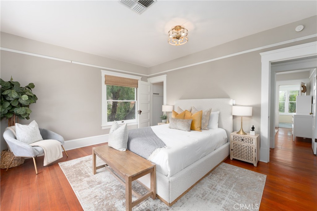 16 Campbell Avenue Redlands, CA 92373 - Photo 33 of 57 a bedroom with a bed and a couch