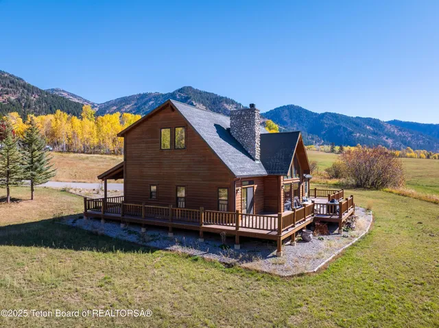 $1,649,000 | 138 W Forest, Star Valley Ranch, WY 83127