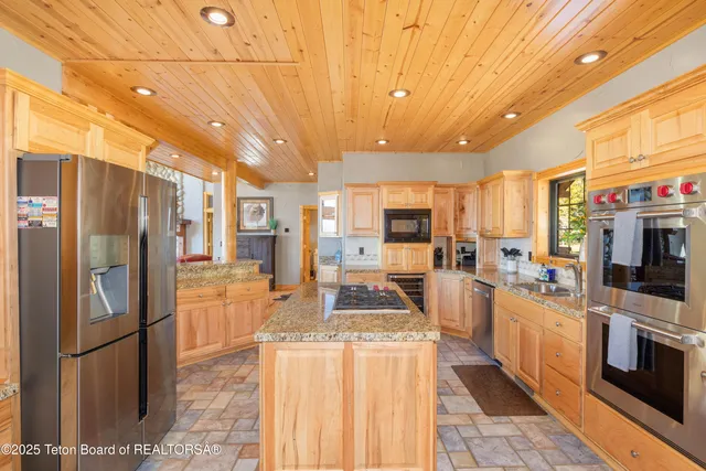 $1,649,000 | 138 W Forest, Star Valley Ranch, WY 83127