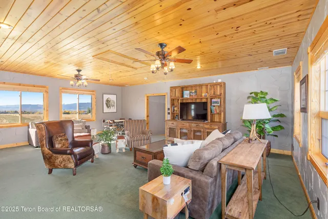 $1,649,000 | 138 W Forest, Star Valley Ranch, WY 83127