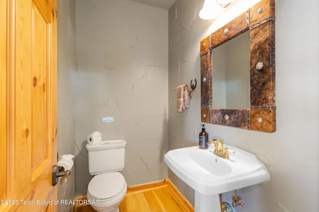 $1,649,000 | 138 W Forest, Star Valley Ranch, WY 83127