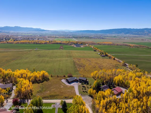 $1,649,000 | 138 W Forest, Star Valley Ranch, WY 83127