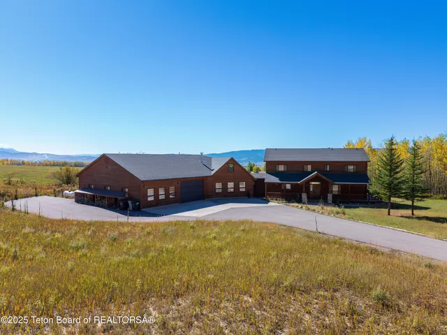 $1,649,000 | 138 W Forest, Star Valley Ranch, WY 83127