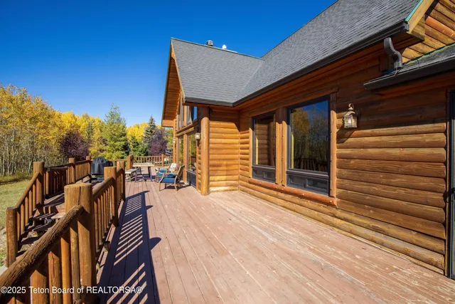 $1,649,000 | 138 W Forest, Star Valley Ranch, WY 83127