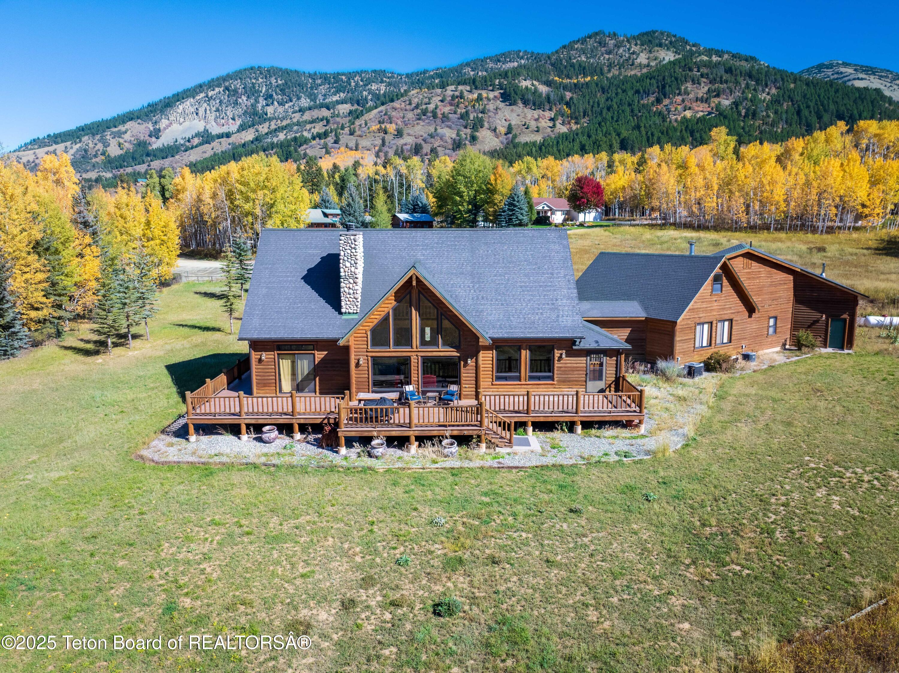 138 W Forest Star Valley Ranch, WY 83127 - Photo 7 of 71 138 W Forest_0515_D-HDR