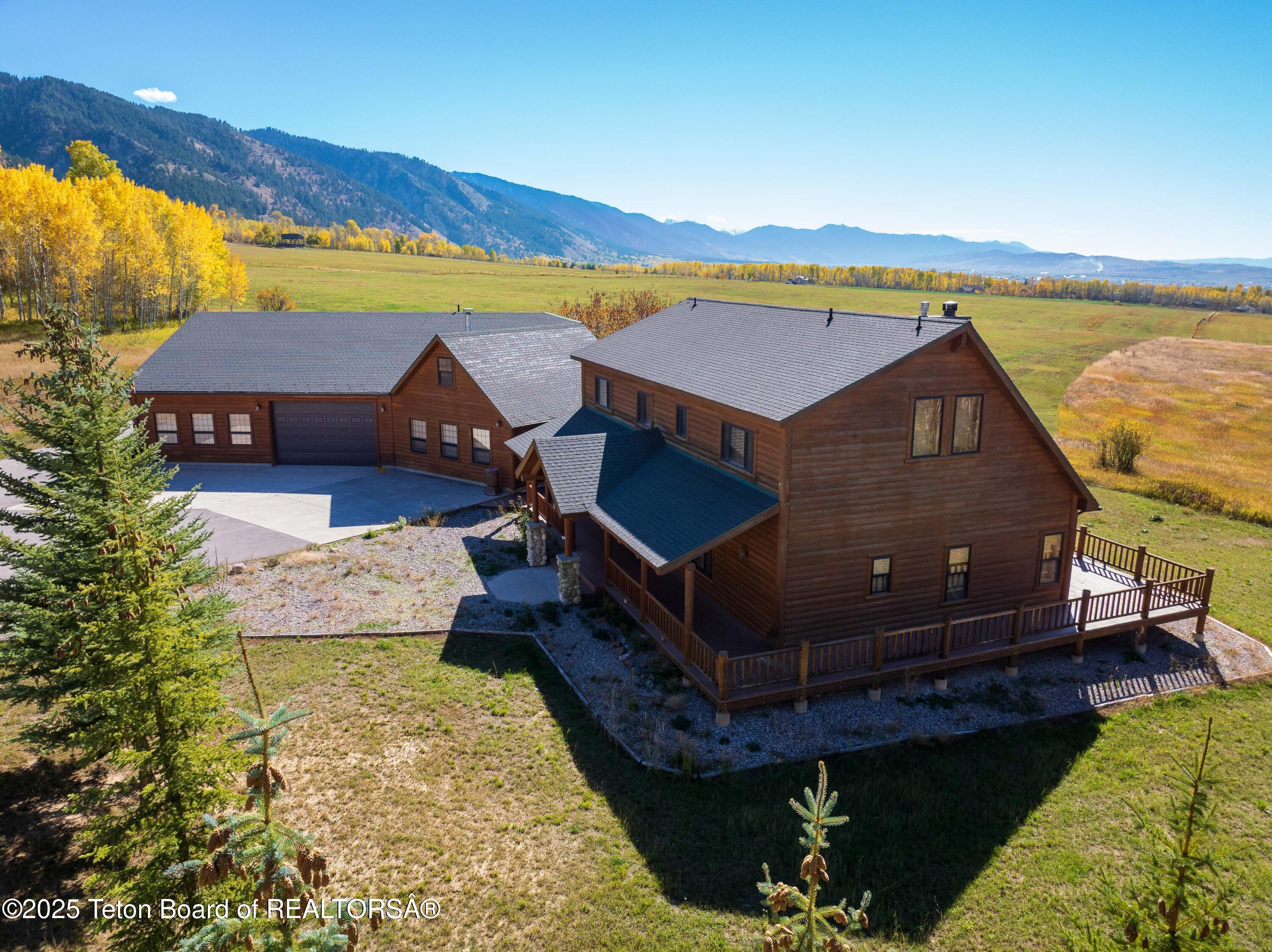 138 W Forest Star Valley Ranch, WY 83127 - Photo 9 of 71 138 W Forest_0614_D