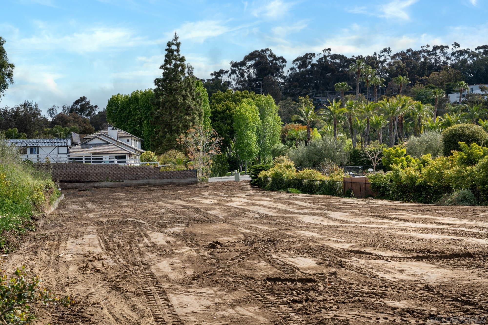 15179 Rancho Real Del Mar, CA 92014 - Photo 8 of 16 Gallery Image 8